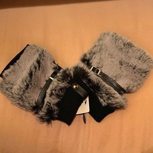 CHIC NEW Leather and Faux Fur Fingerless Gloves